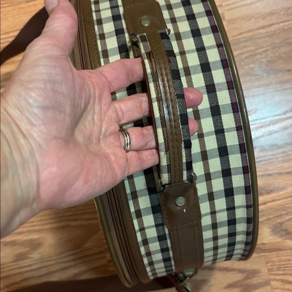 Coccinella Vintage Vanity Plaid Travel Bag - Picture 7 of 12